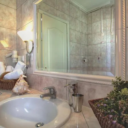 Socrates Plaza Aparthotel