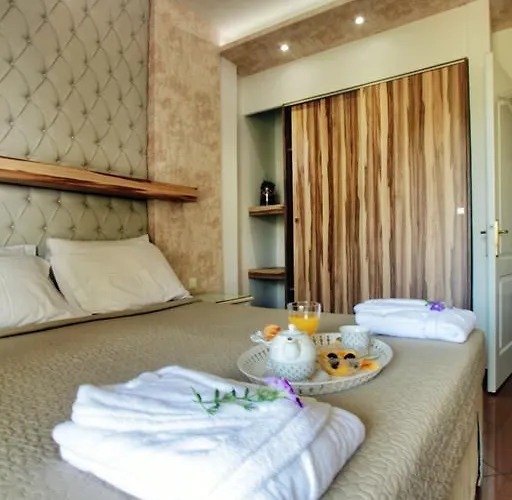 Socrates Plaza Hotel apartamentowy Prínos