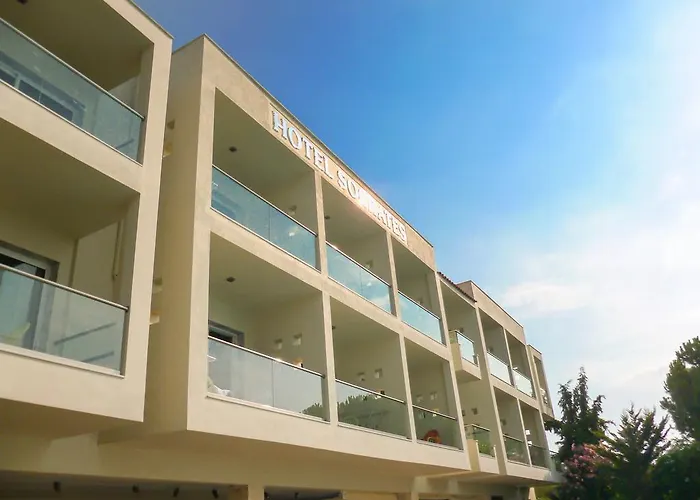 Socrates Plaza Hotel apartamentowy Prínos